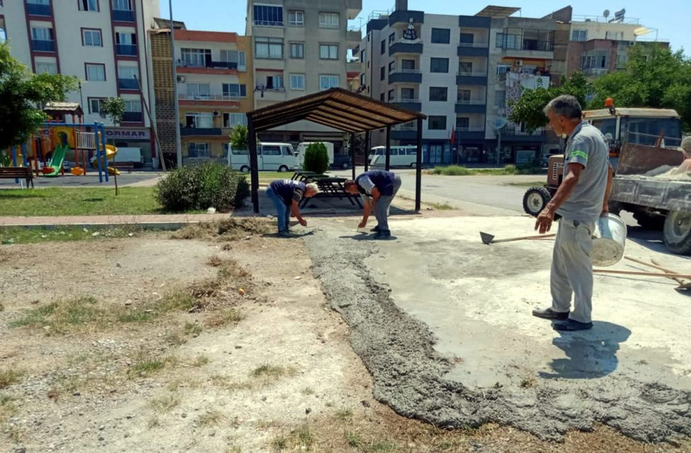 AKDENİZ’DE KURBAN KESİM VE SATIŞ YERLERİ HAZIRLANDI